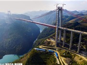 Ngắm cây cầu cao thứ hai thế giới ở Trung Quốc