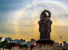 Hào quang quanh tượng phật ở Trung Quốc
