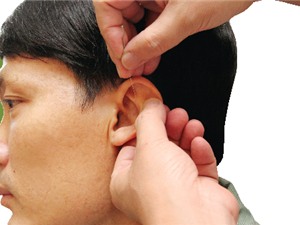 Dấu hiệu trên tai cảnh báo bệnh nan y
