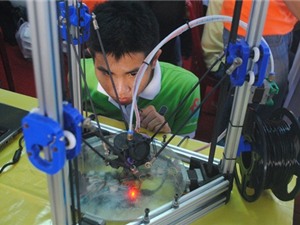 Máy in 3D đa năng của nhóm sinh viên trẻ TP HCM