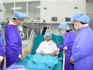 Thêm 2 bệnh nhân được ghép tim và gan xuyên Việt