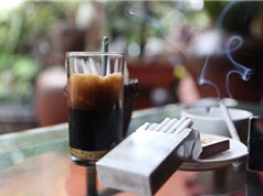 Tác hại đáng sợ của việc hút thuốc lá và uống cà phê cùng lúc