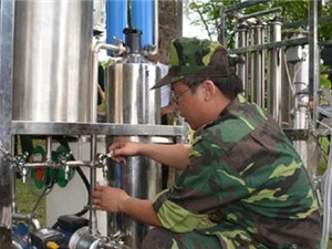 Chế tạo thiết bị lọc nước cơ động phục vụ bộ đội
