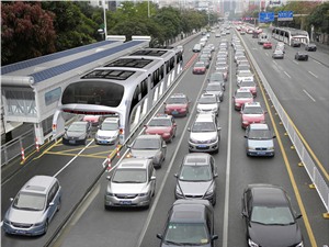 Thế hệ xe buýt mới chống ùn tắc giao thông