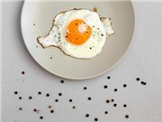 Tác dụng không ngờ khi ăn trứng với hạt tiêu