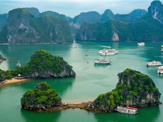 Vịnh Hạ Long lọt top 10 vịnh biển đẹp nhất thế giới