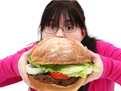 4 bệnh có thể gây mù lòa với người béo phì