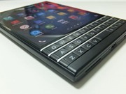 BlackBerry Passport phiên bản màu đen giảm giá 4,5 triệu đồng