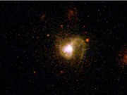 Kính viễn vọng quan sát ngôi sao sinh ba trong vũ trụ