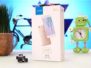 Clip: Mở hộp smartphone camera selfie 20 MP sắp lên kệ ở Việt Nam