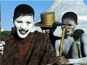 Phong tục hành xác đáng sợ của bộ tộc Xhosa
