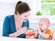 6 sai lầm các mẹ thường mắc khi cho con ăn