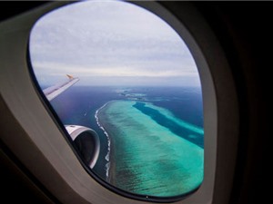 Tại sao cửa sổ máy bay có hình bầu dục?