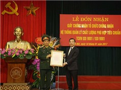 Bộ trưởng Chu Ngọc Anh trao chứng nhận ISO 9001 cho đơn vị quốc phòng