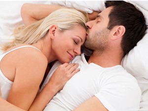 7 tác dụng tuyệt vời của việc “quan hệ” vào buổi sáng