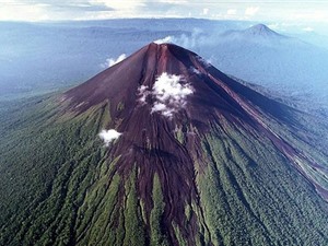 "Điểm danh" những ngọn núi lửa nguy hiểm nhất thế giới