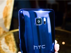 Clip: Mở hộp HTC U Ultra sắp lên kệ ở Việt Nam