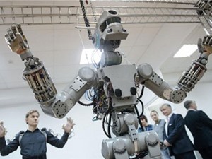Nga phát triển robot hình người làm việc ngoài vũ trụ
