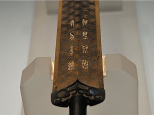 Kiếm báu của Việt Vương Câu Tiễn vẫn sáng bóng sau 2.700 năm 