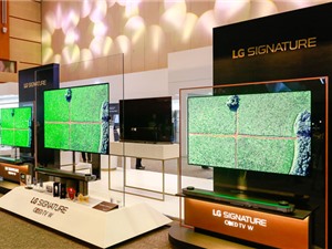 Cận cảnh TV OLED uốn dẻo có thể dính tường của LG