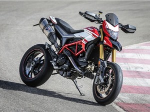 Ducati Hypermotard 939 - xế phượt đa năng cho giới trẻ Việt