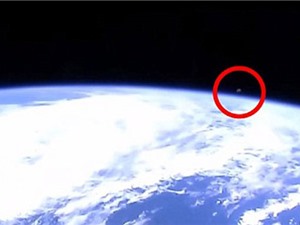 NASA bị tố làm mờ vật thể nghi tàu ngoài hành tinh bay qua ISS