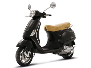 Xe “hot” nhất tuần: Piaggio ra mắt Vespa iGet LX 125, 10 ôtô bán chạy nhất Việt Nam