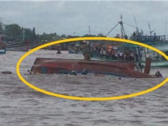 Clip: Chở quá số người quy định, tàu lật giữa biển Gành Hào