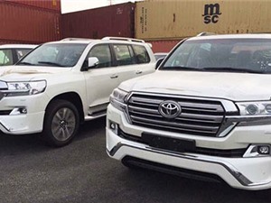 Toyota Land Cruiser 2017 đầu tiên về Việt Nam