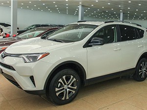 Chi tiết xe Toyota RAV4 2017 đầu tiên tại Việt Nam