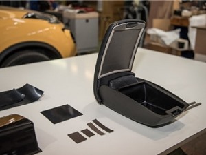 Nissan giới thiệu hộp khoá sóng điện thoại trên ô tô
