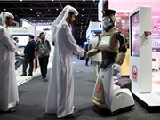 Cảnh sát robot xuống đường làm nhiệm vụ ở Dubai