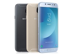 Samsung giới thiệu smartphone selfie, giá 6,99 triệu đồng ở Việt Nam
