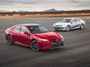 Toyota công bố giá bán Camry 2018