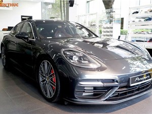 "Soi" siêu xe Porsche Panamera Turbo 2017 giá 12 tỷ tại Hải Phòng