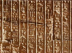 Phiến đá giúp giải mã ngôn ngữ Ai Cập cổ đại