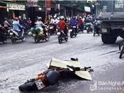 Clip: Va chạm với xe ben, nữ sinh tử vong tại chỗ ở Nghệ An
