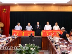 4 đơn vị thuộc Bộ KH&CN nhận cờ thi đua của Thủ tướng  