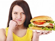 Điểm danh 5 thói quen ăn uống “rước bệnh” cho dạ dày