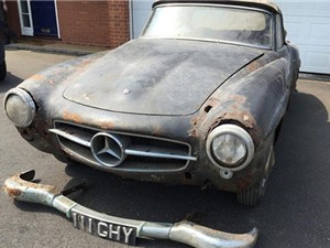 Bỏ xó 30 năm, đống sắt vụn Mercedes-Benz có giá tiền tỷ