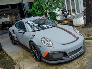 Quốc Cường Gia Lai độ Porsche 911 GT3 tiền tỷ