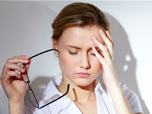 Những mẹo hay trị đau đầu không cần thuốc