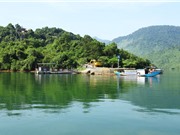 Cận cảnh hồ nước nhân tạo đẹp bậc nhất xứ Huế