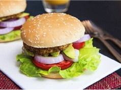 Clip: Tự làm hamburger cực dễ lại ngon như nhà hàng