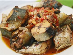 Clip: Cách làm món cá nục kho nước mía ngon như người Nam Bộ