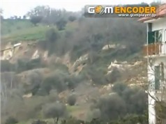 Clip: Sạt cả quả đồi kinh hoàng ở Maierato, Italy
