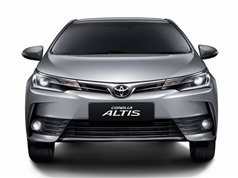 Bất ngờ vì giá thực tế Corolla Altis 2017 ở Việt Nam