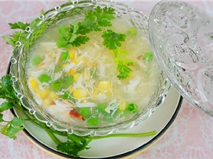 Clip: Cách nấu súp cua thơm ngon, bổ dưỡng cho trẻ biếng ăn