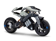 Yamaha giới thiệu xe robot có thể nhận diện chủ nhân