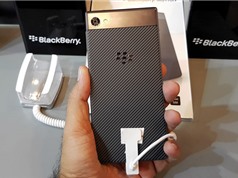 Clip: Trên tay smartphone chống nước đầu tiên của BlackBerry